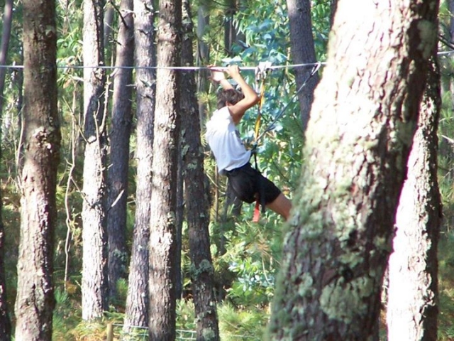 Zip line descent 